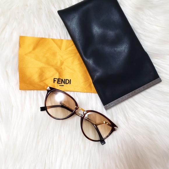 Fendi Accessories - 🎈SALE🎈New Stunning FENDI Sunglasses! Authentic!!